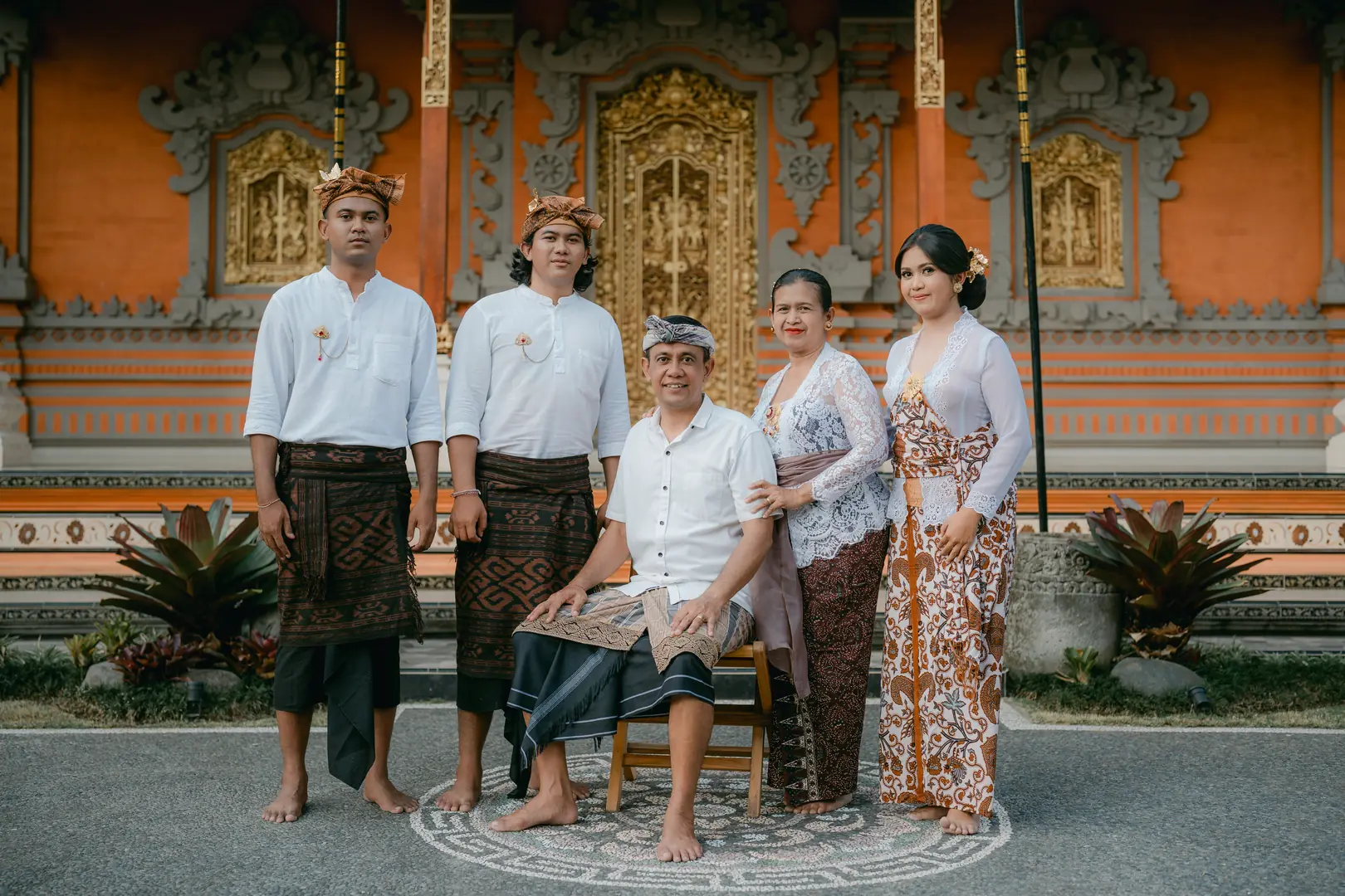 Potret keluarga I Made Suika & Ni Nyoman Sulistiawati